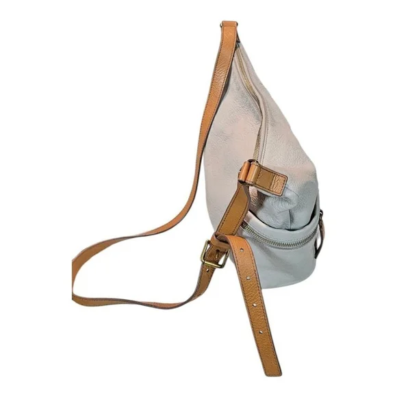 Fossil Women Two-Tone Leather Crossbody Handbag Size Medium. - Picture 2 of 14